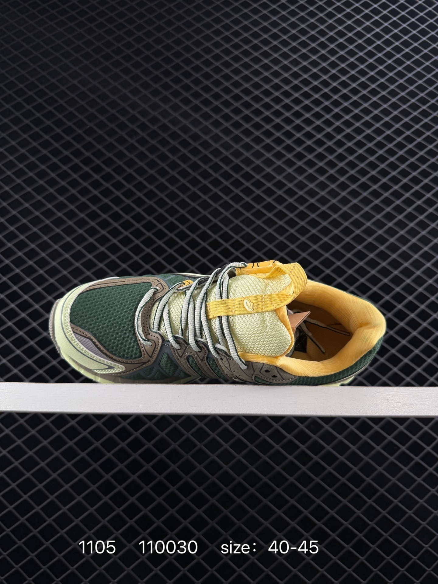 4400-75-ASICS gallery