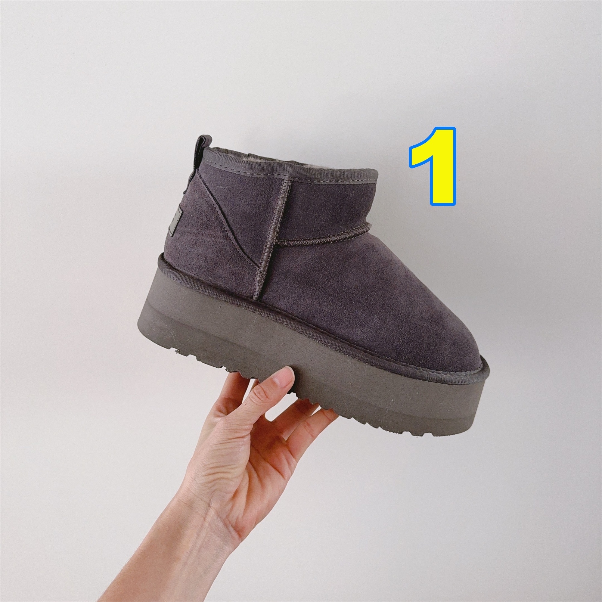 4413-49.99-UGG gallery