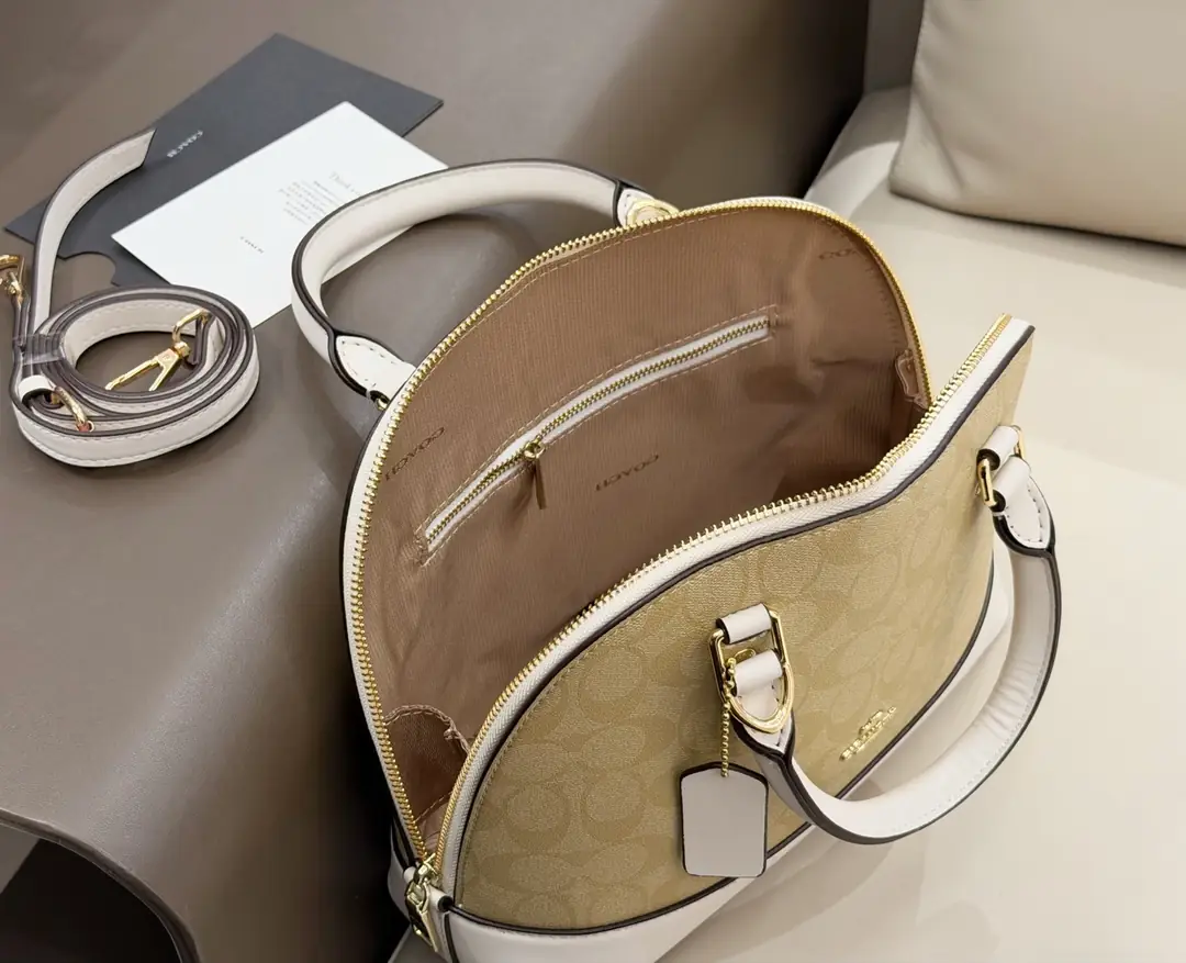 4424-79-coach gallery