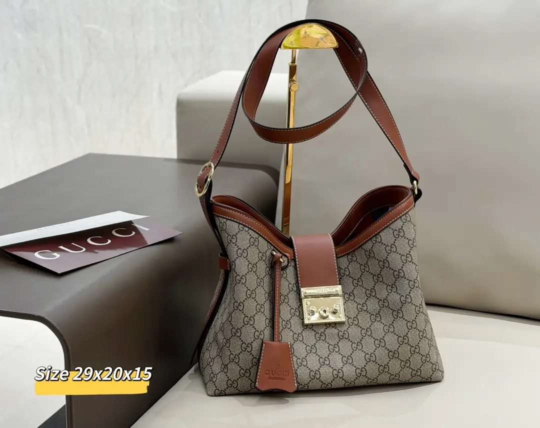 4425-79-GUCCI gallery