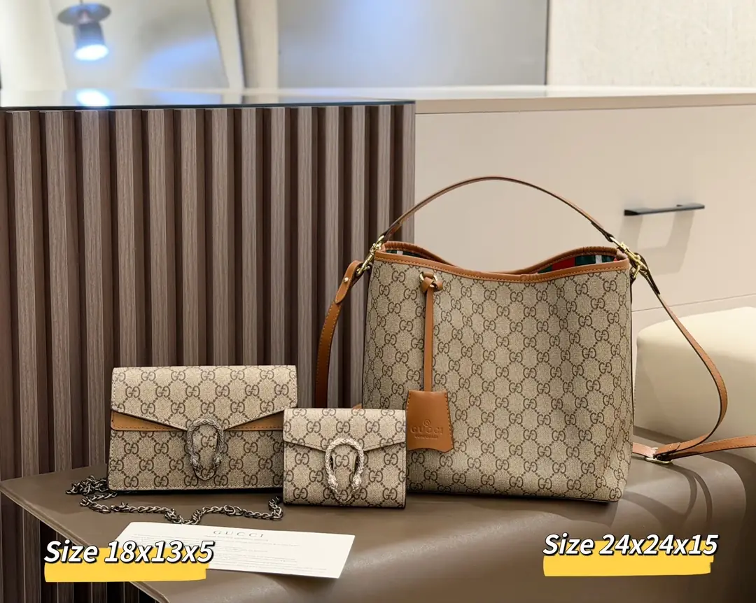 4425-79-GUCCI gallery