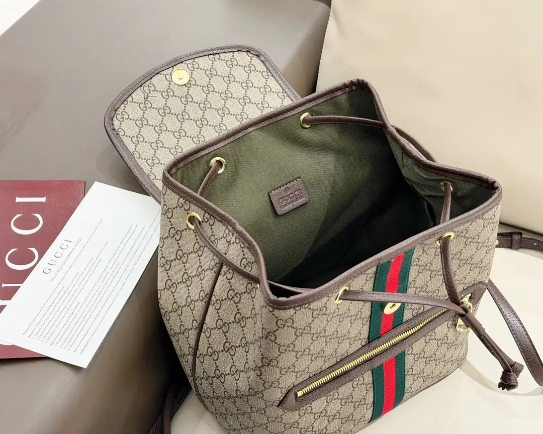 4425-79-GUCCI gallery