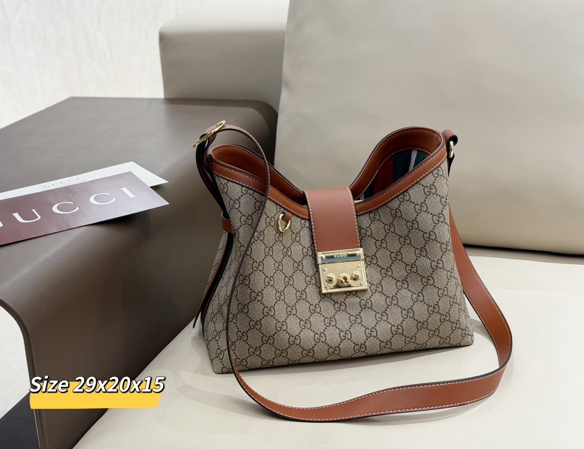 4425-79-GUCCI gallery