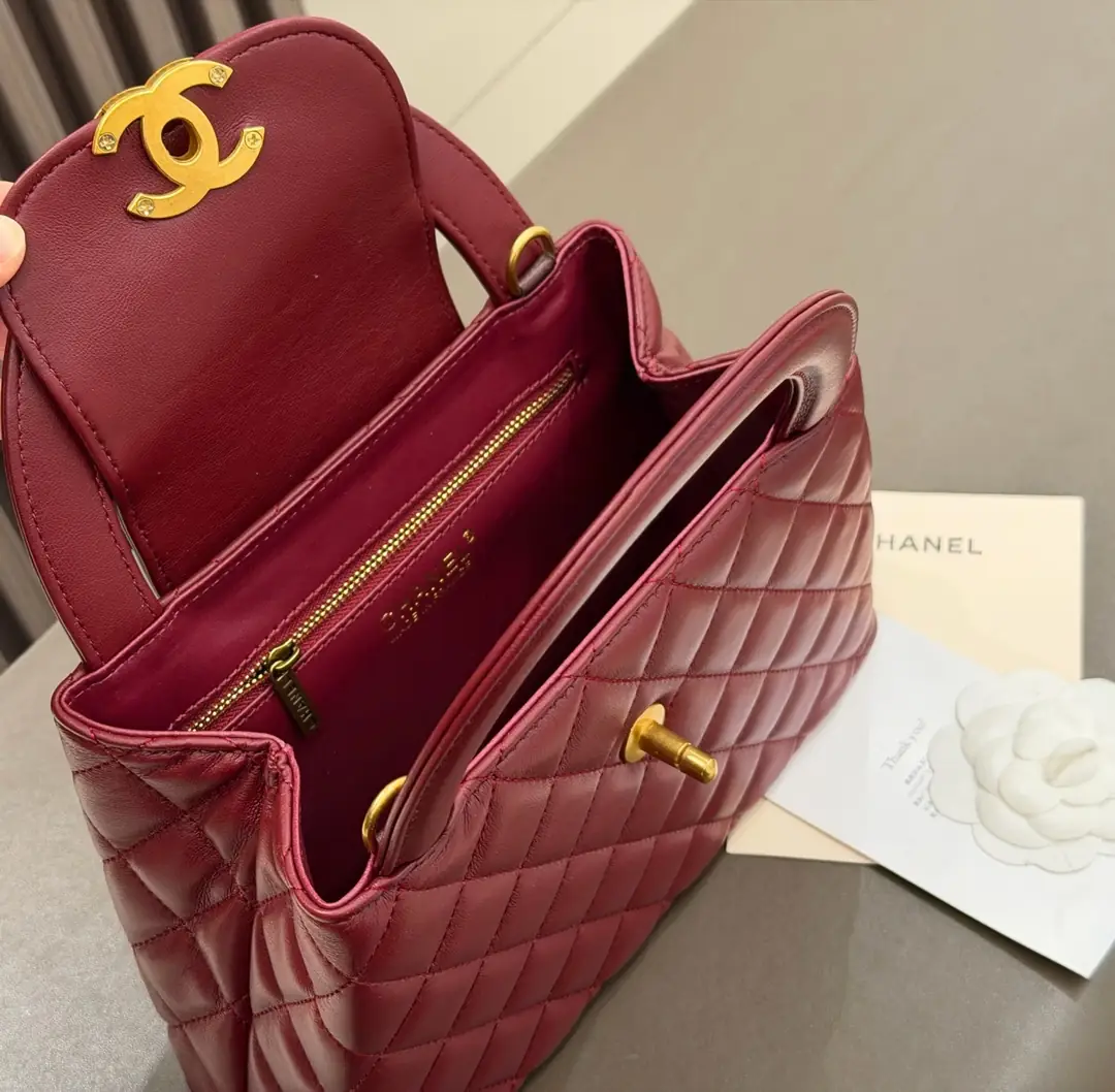 4426-79-chanel gallery