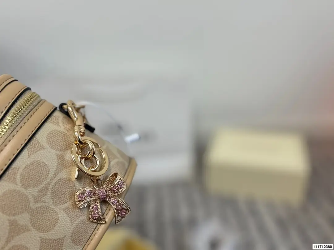 4448-59.99-coach gallery