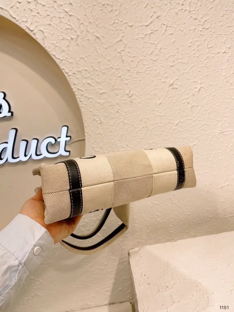 CODE: 2263-49.99 Chloe 1:1 gallery