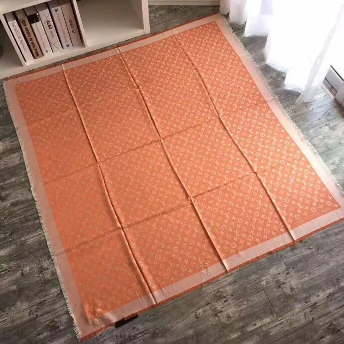 CODE:1058-27.99$ LVScarf gallery