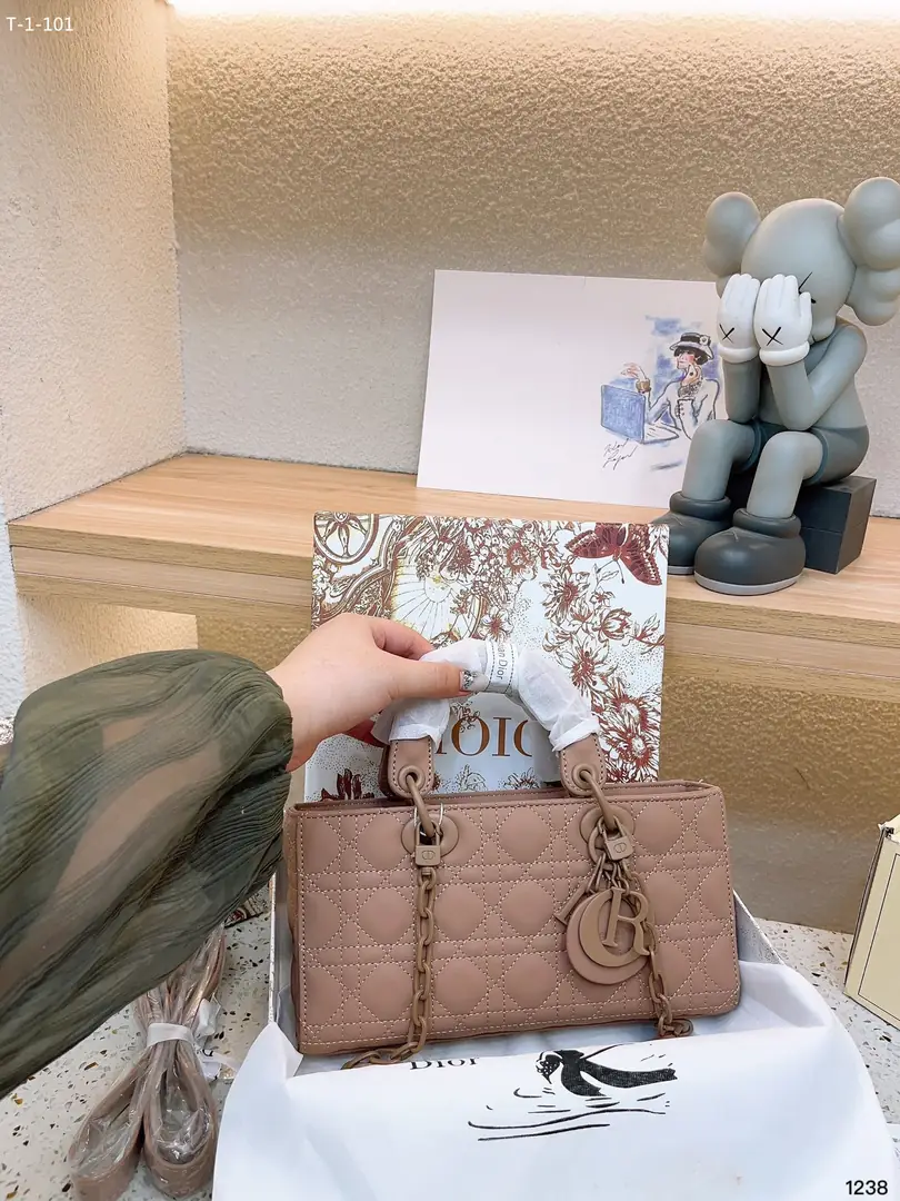 code:3762-66$-471.32 DIOR gallery