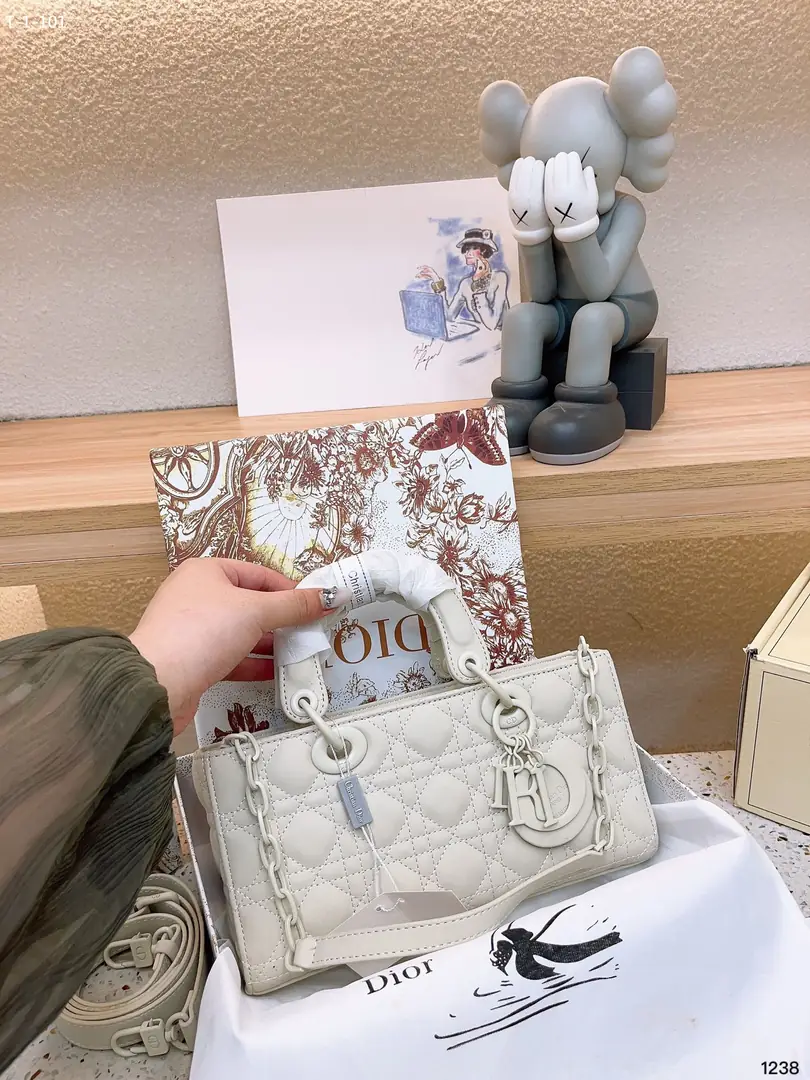 code:3762-66$-471.32 DIOR gallery