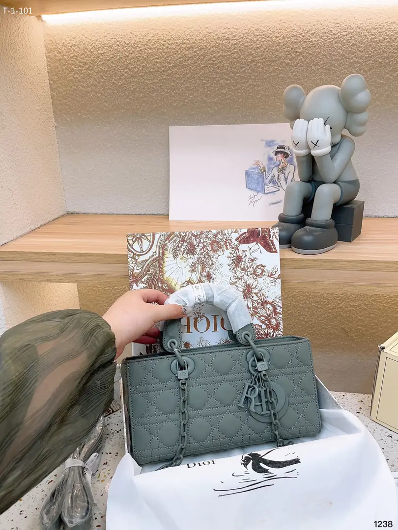 code:3762-66$-471.32 DIOR gallery