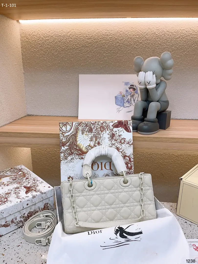 code:3762-66$-471.32 DIOR gallery