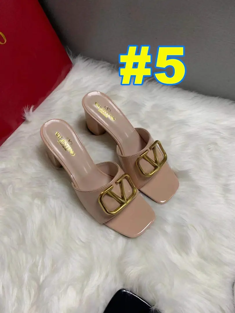 code:3785-364.27-49.99$-Valentino-withbox gallery