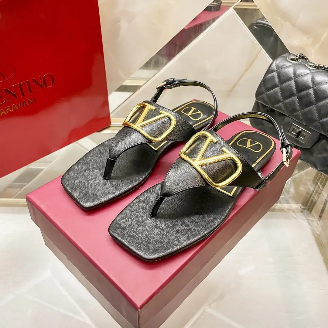 code:3789-299.99-41.99$-Valentino-with box gallery