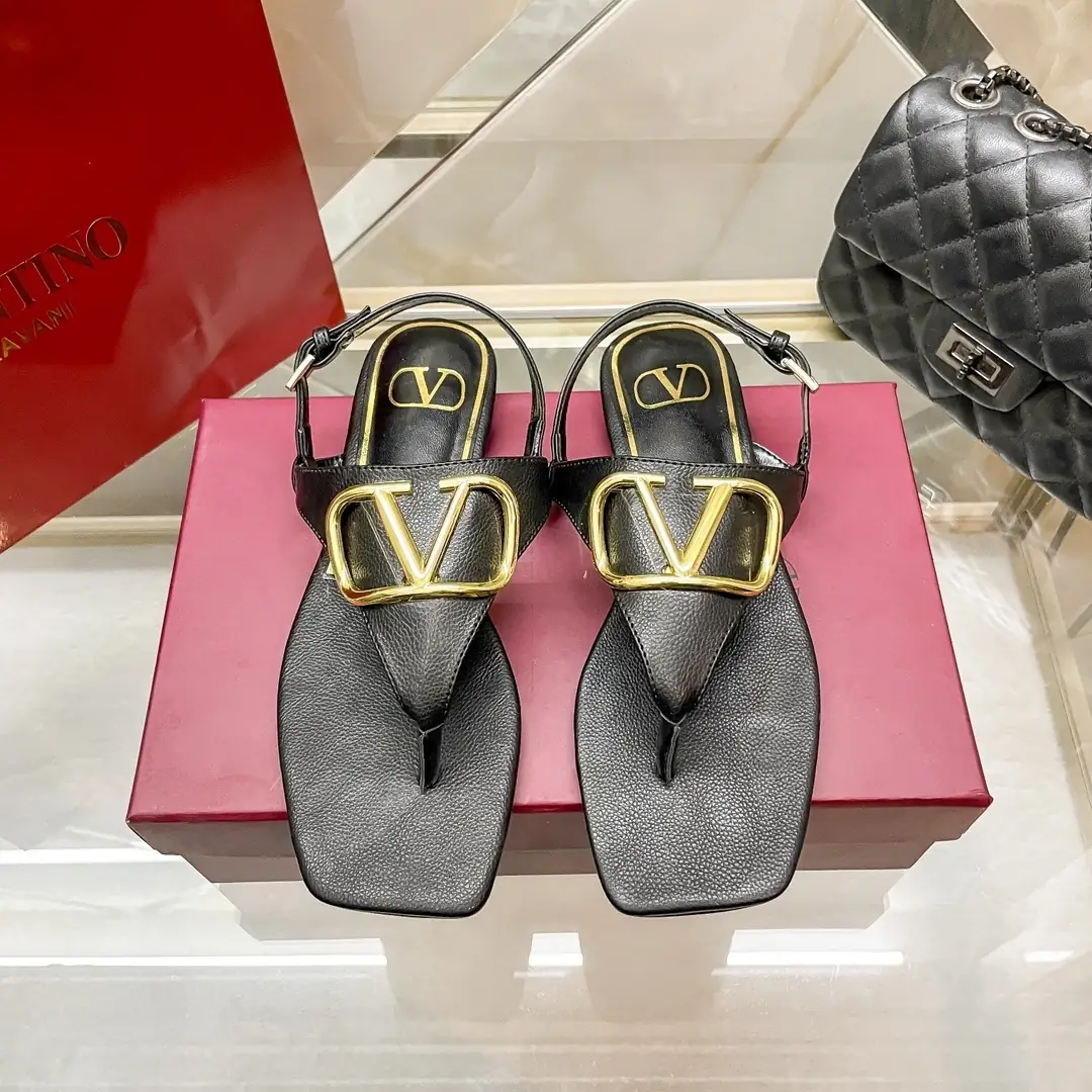 code:3789-299.99-41.99$-Valentino-with box gallery
