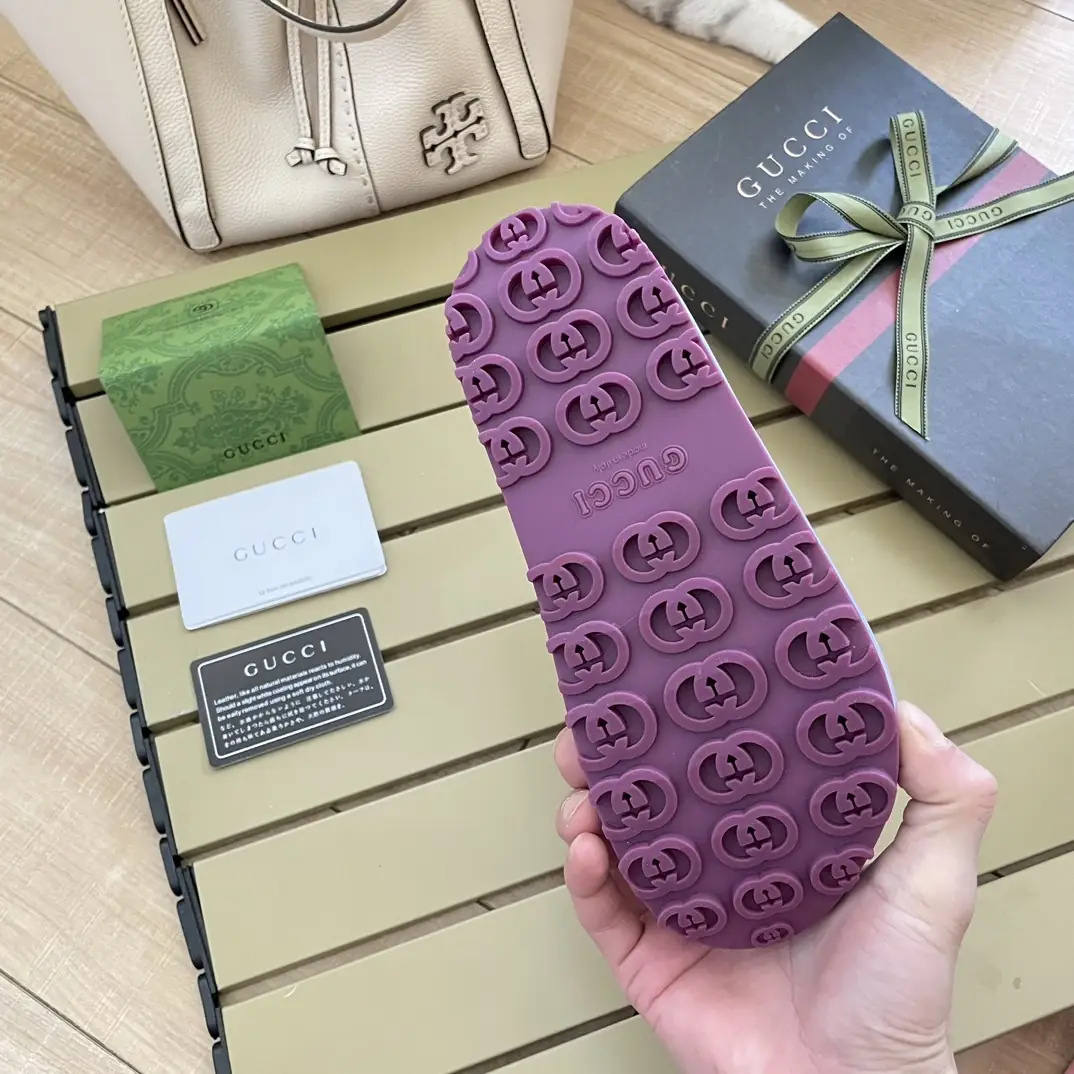 code:3832-399-55.99-gucci-with box gallery