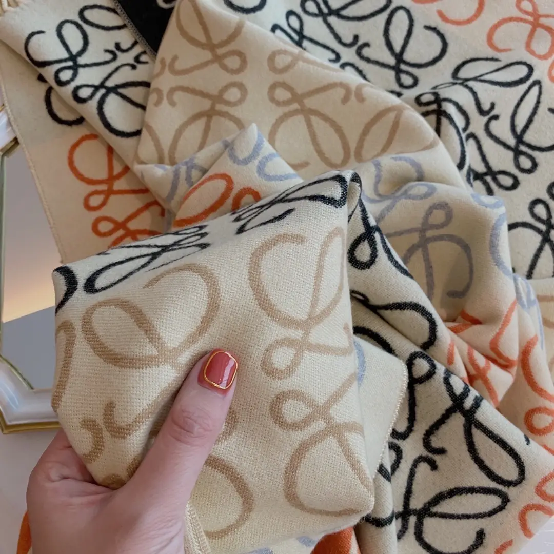 code：2031-21.99 loewe gallery