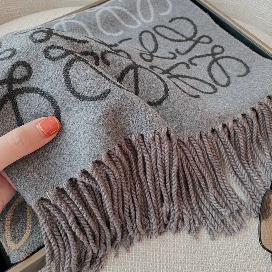 code：2031-21.99 loewe gallery