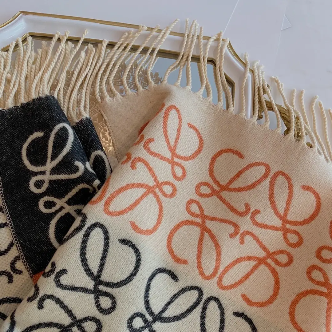 code：2031-21.99 loewe gallery