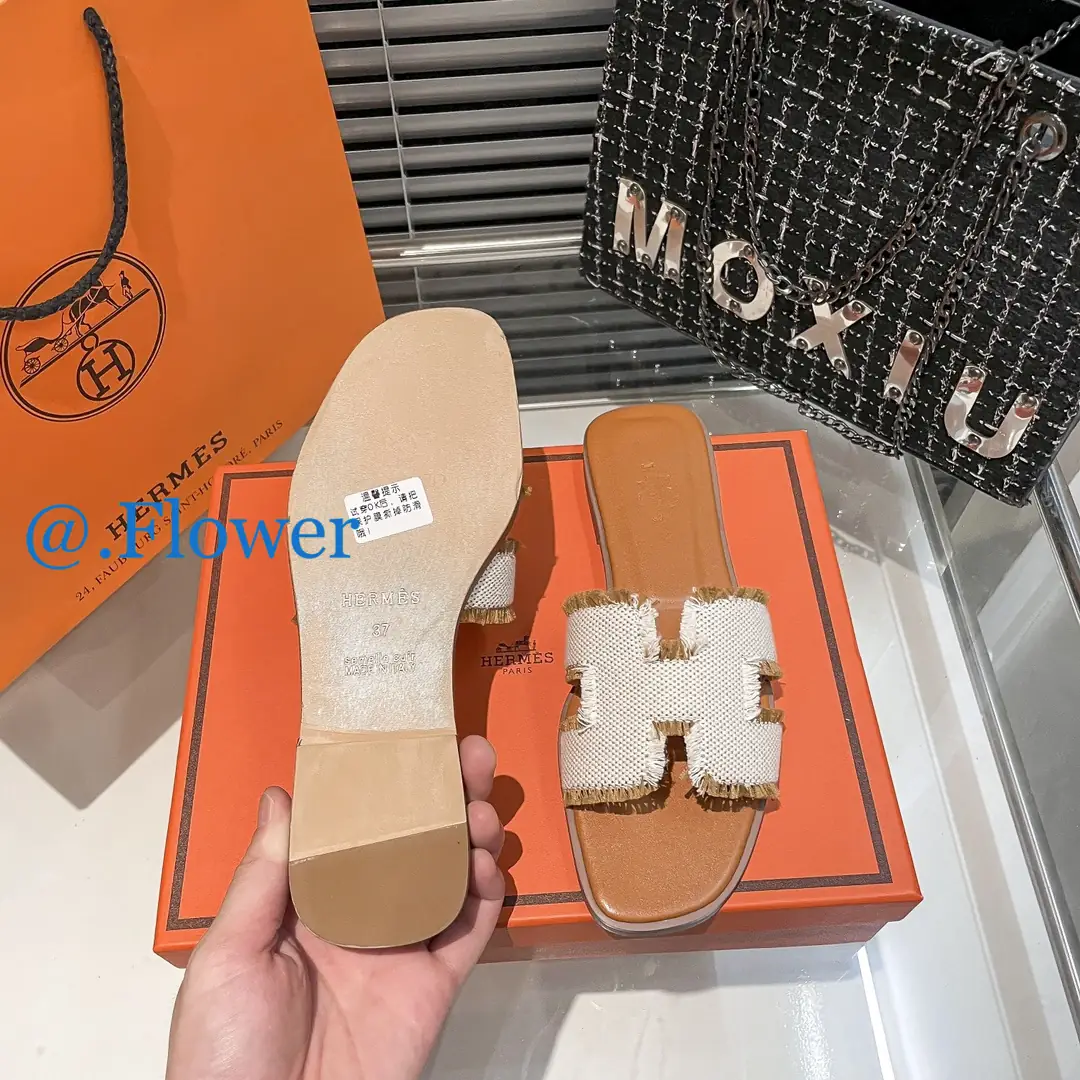 code：2725-43.99 Hermes gallery