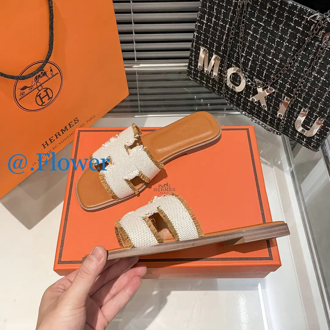 code：2725-43.99 Hermes gallery