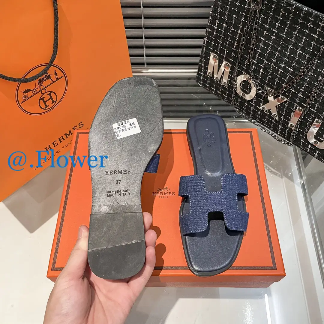 code：2725-43.99 Hermes gallery