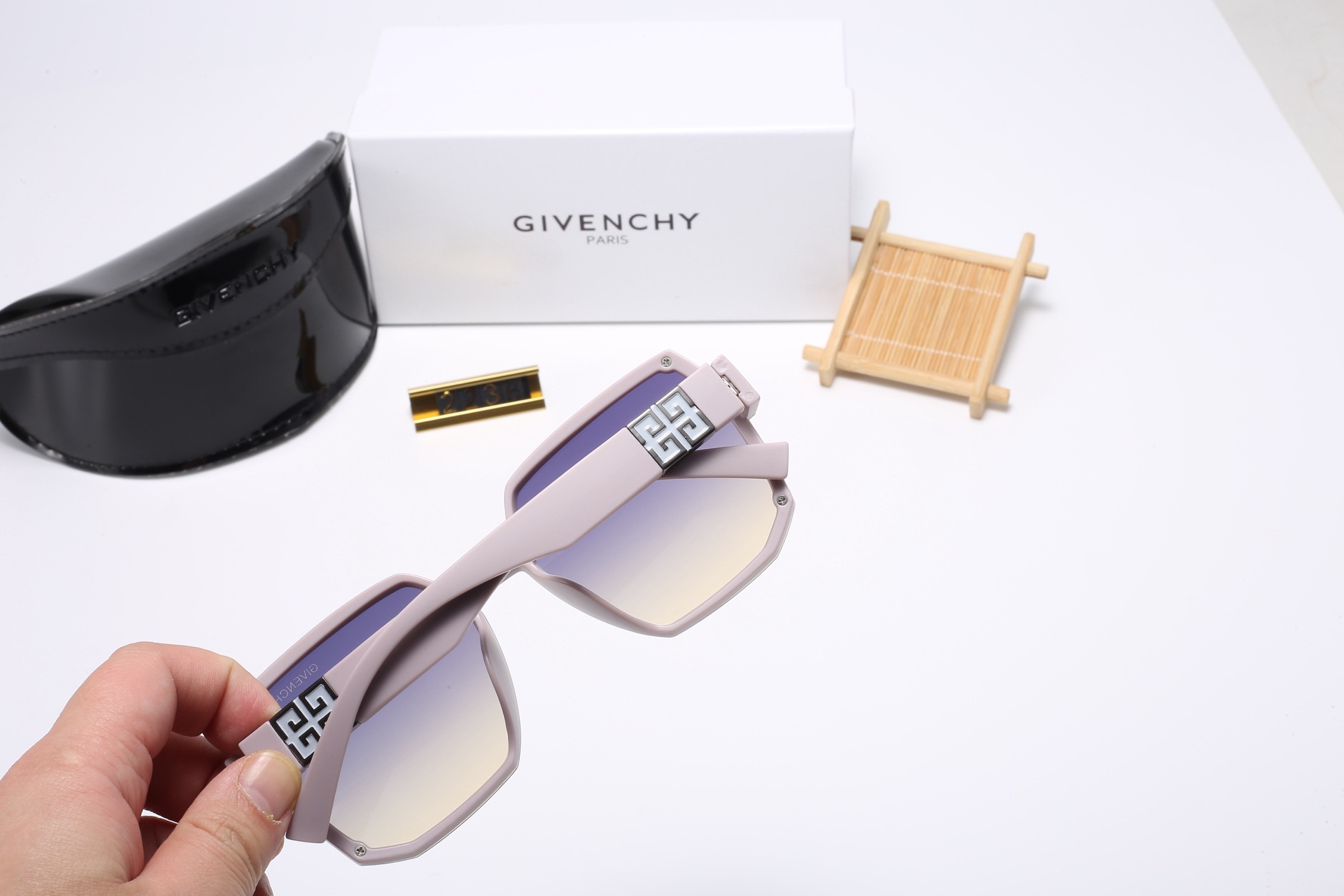 CV6454-CV6458，Givenchy sunglassess 24.99 上FA gallery