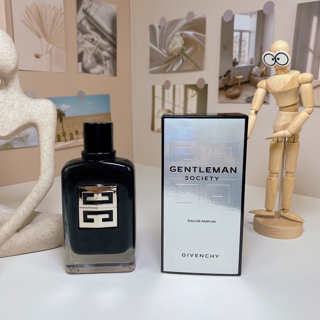 HX141，Guvenchy  Perfume 100ml  215.99上GA. QA gallery