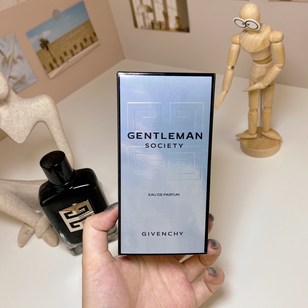 HX141，Guvenchy  Perfume 100ml  215.99上GA. QA gallery