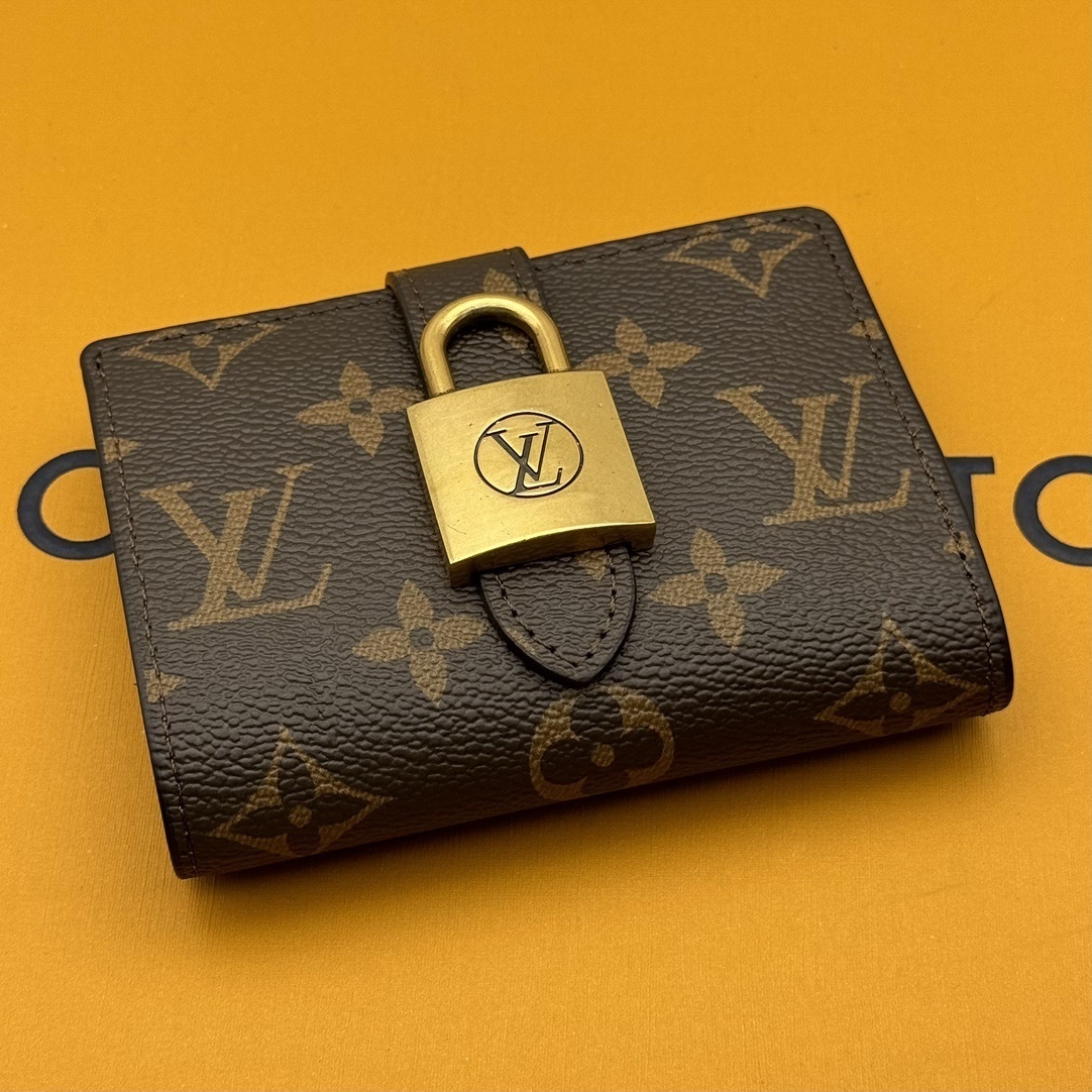 MN3806-MN3810, LV wallet leather with box 269.99 size: 11*8.5*2cm gallery
