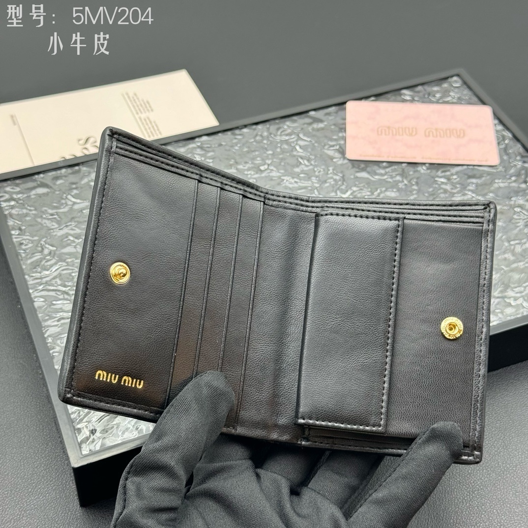 MN3811-MN3812, Miumiu wallet leather with box 268.99 11.5*8cm gallery