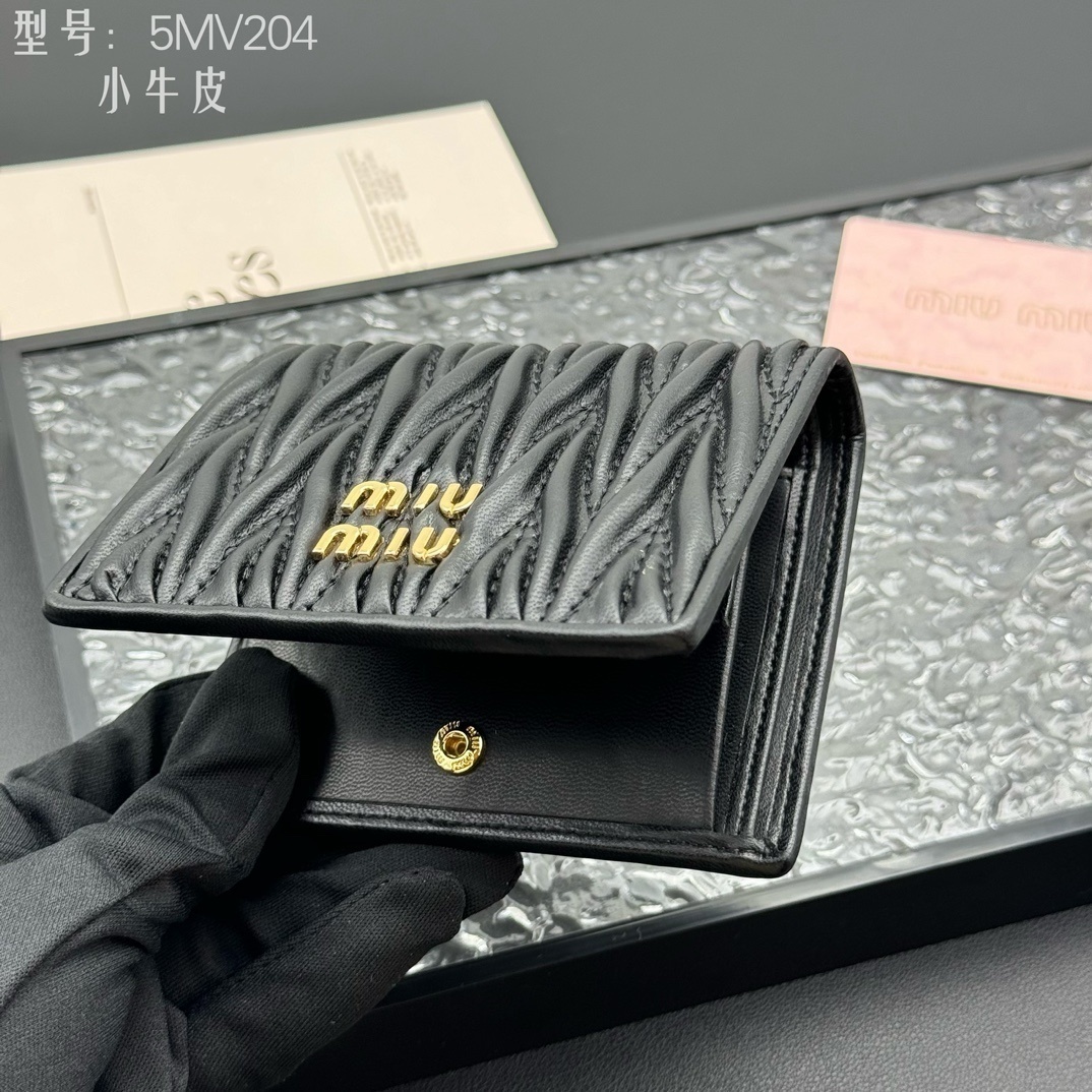 MN3811-MN3812, Miumiu wallet leather with box 268.99 11.5*8cm gallery
