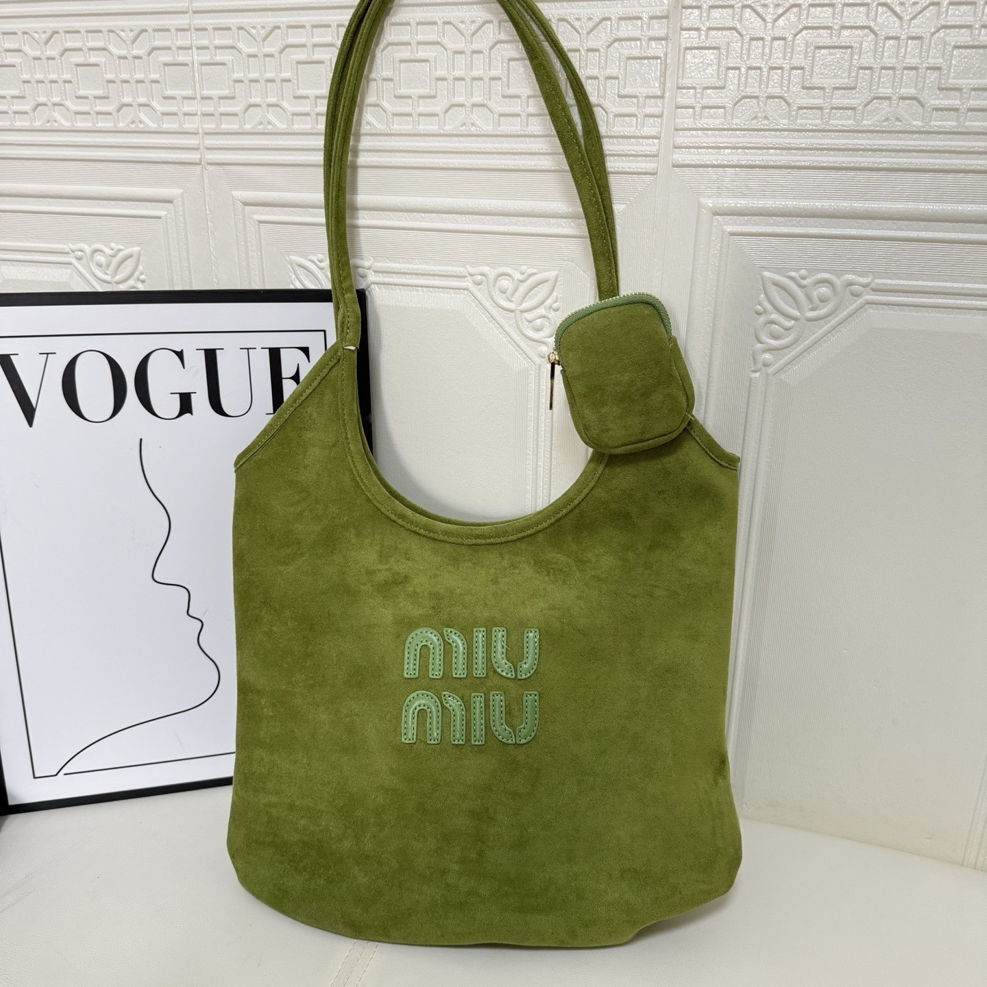 PC1211-PC1217，Miumiu bag 249.99 上GA gallery