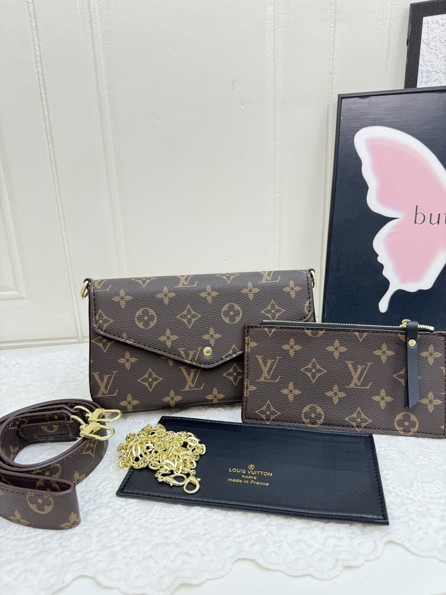 PH1724-PH1728，LV bag size 22.5133.5cm.  225.99 上GA gallery