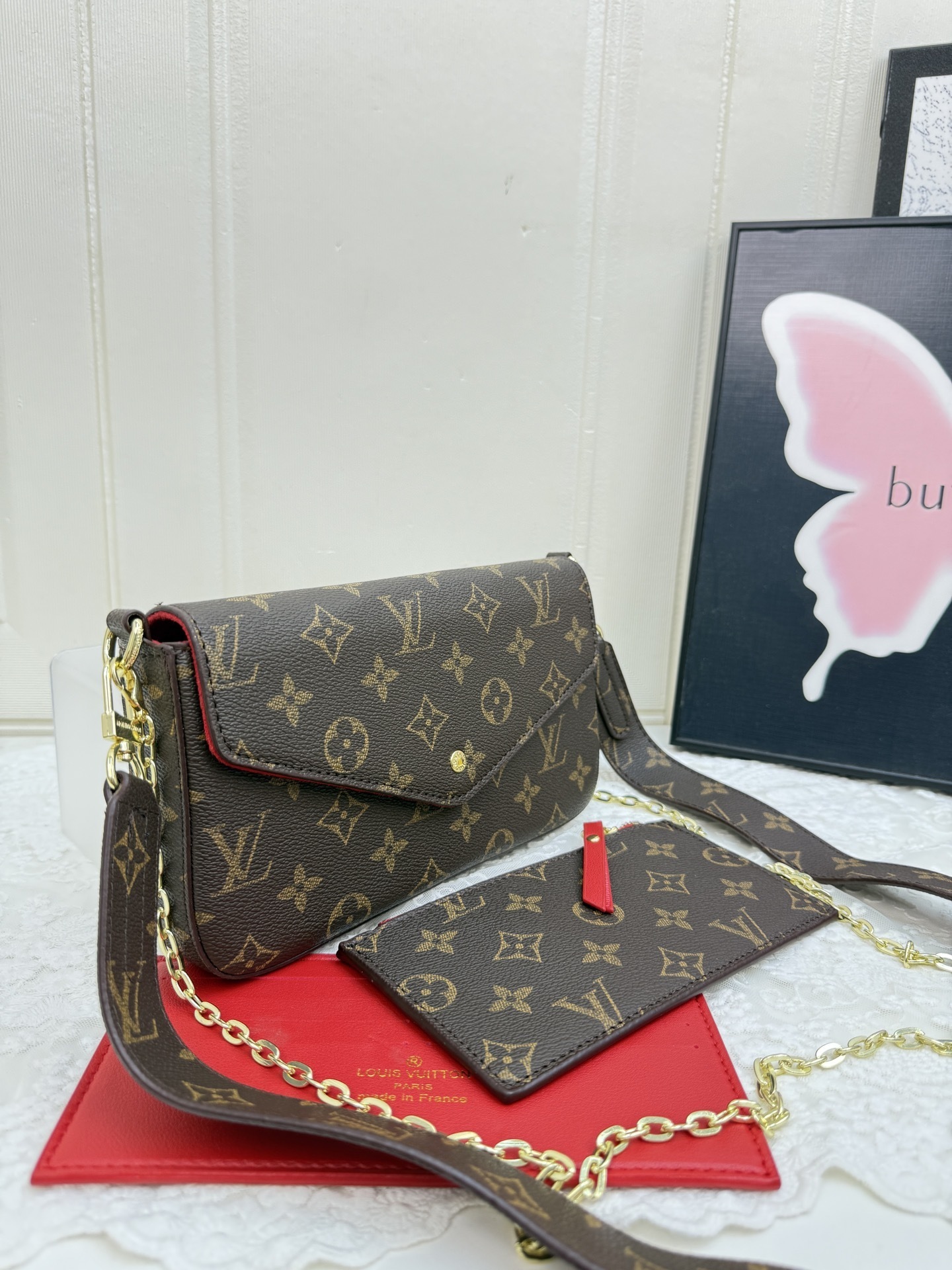 PH1724-PH1728，LV bag size 22.5133.5cm.  225.99 上GA gallery