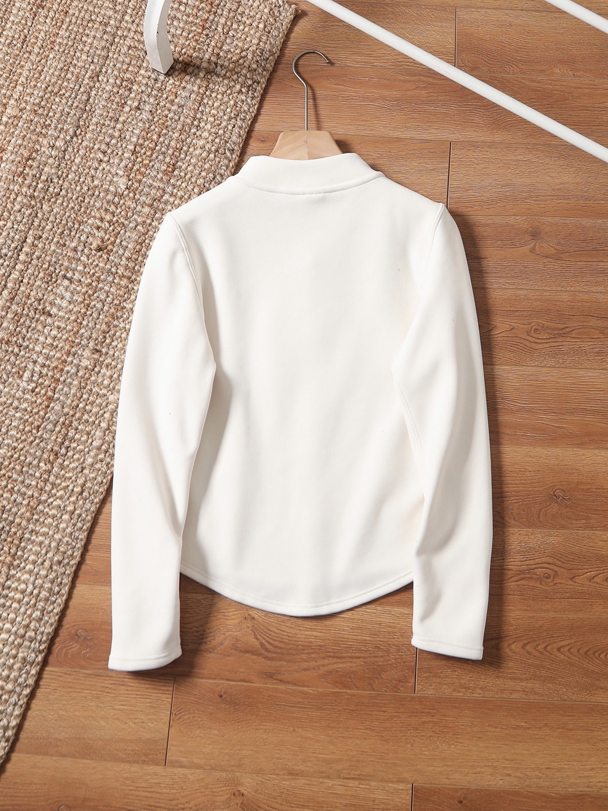 VR2208-VR2209，Lulu coat 315.99 上GA gallery