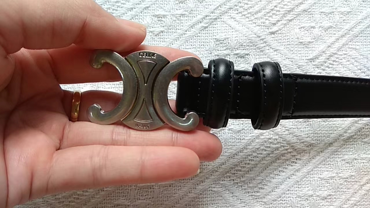 video AA259  140.99 width 2.3cm  length105cm gallery
