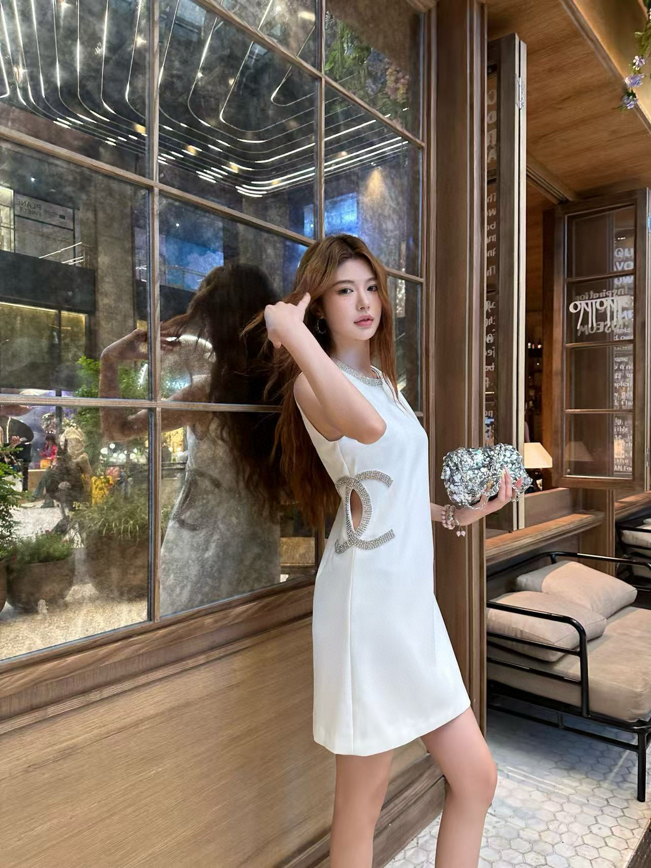 XX19 0105 gallery