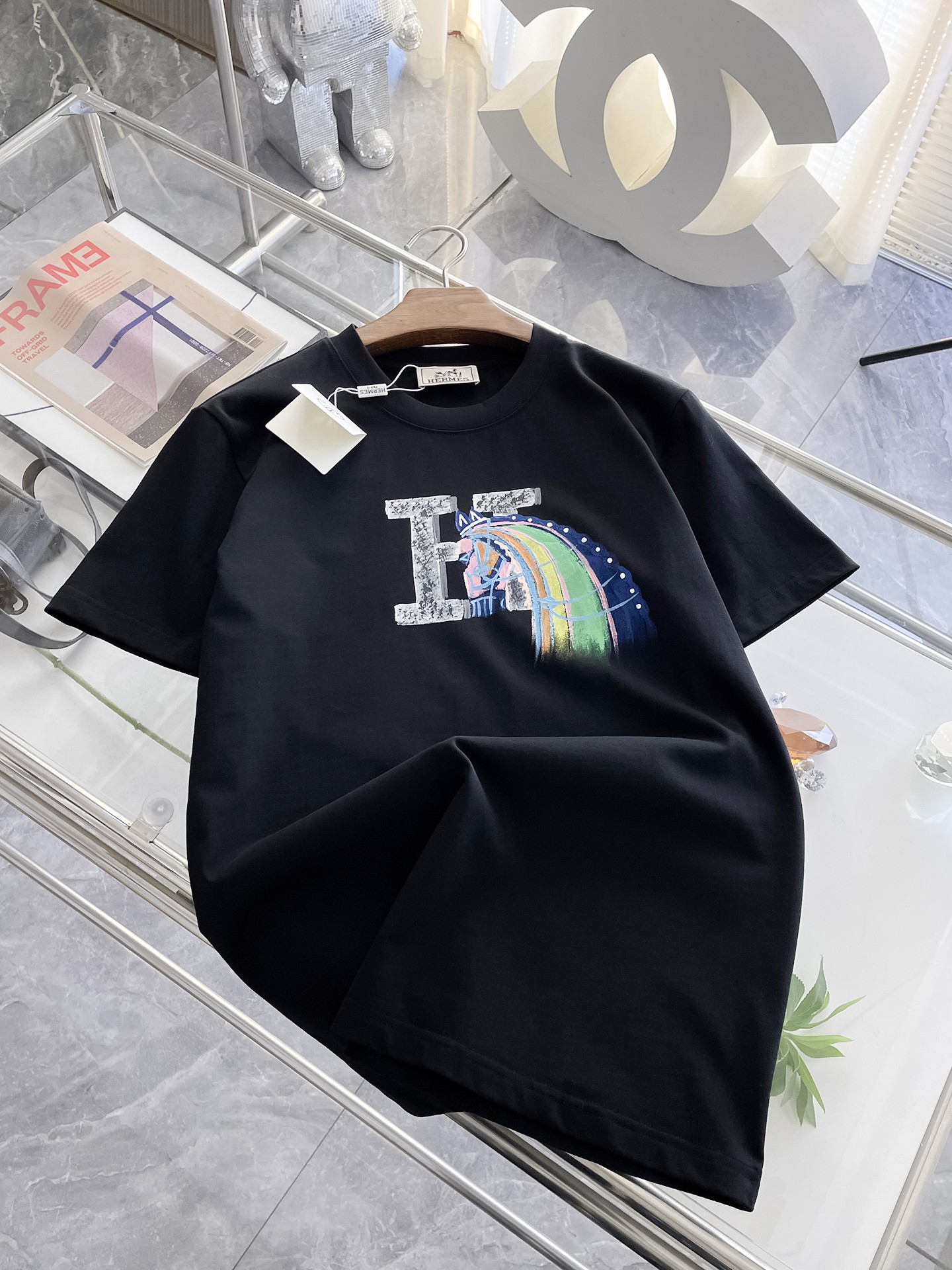YPWWBMVOHS gallery