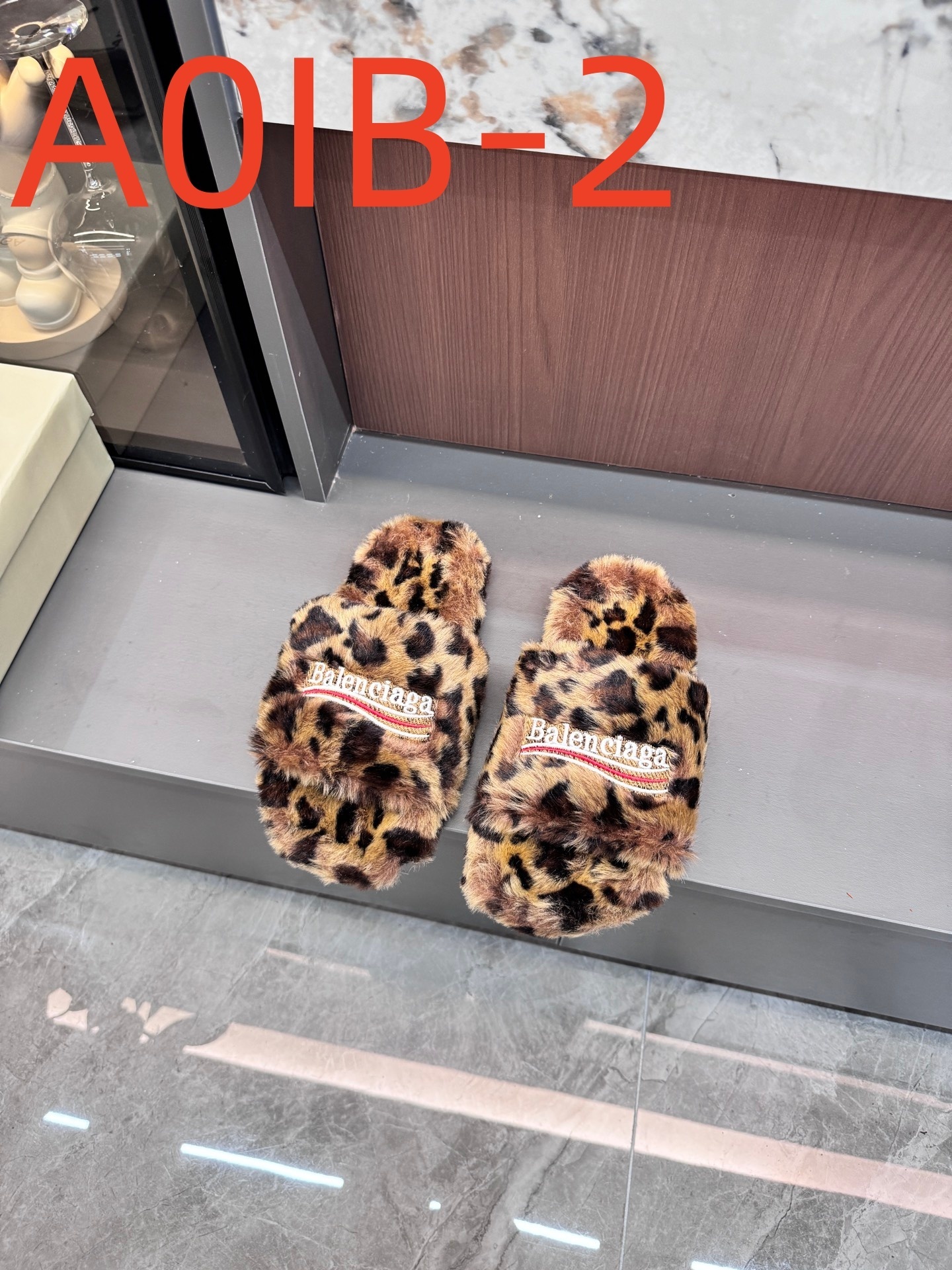 A0IB  $53.88  SIZE 35-45 gallery