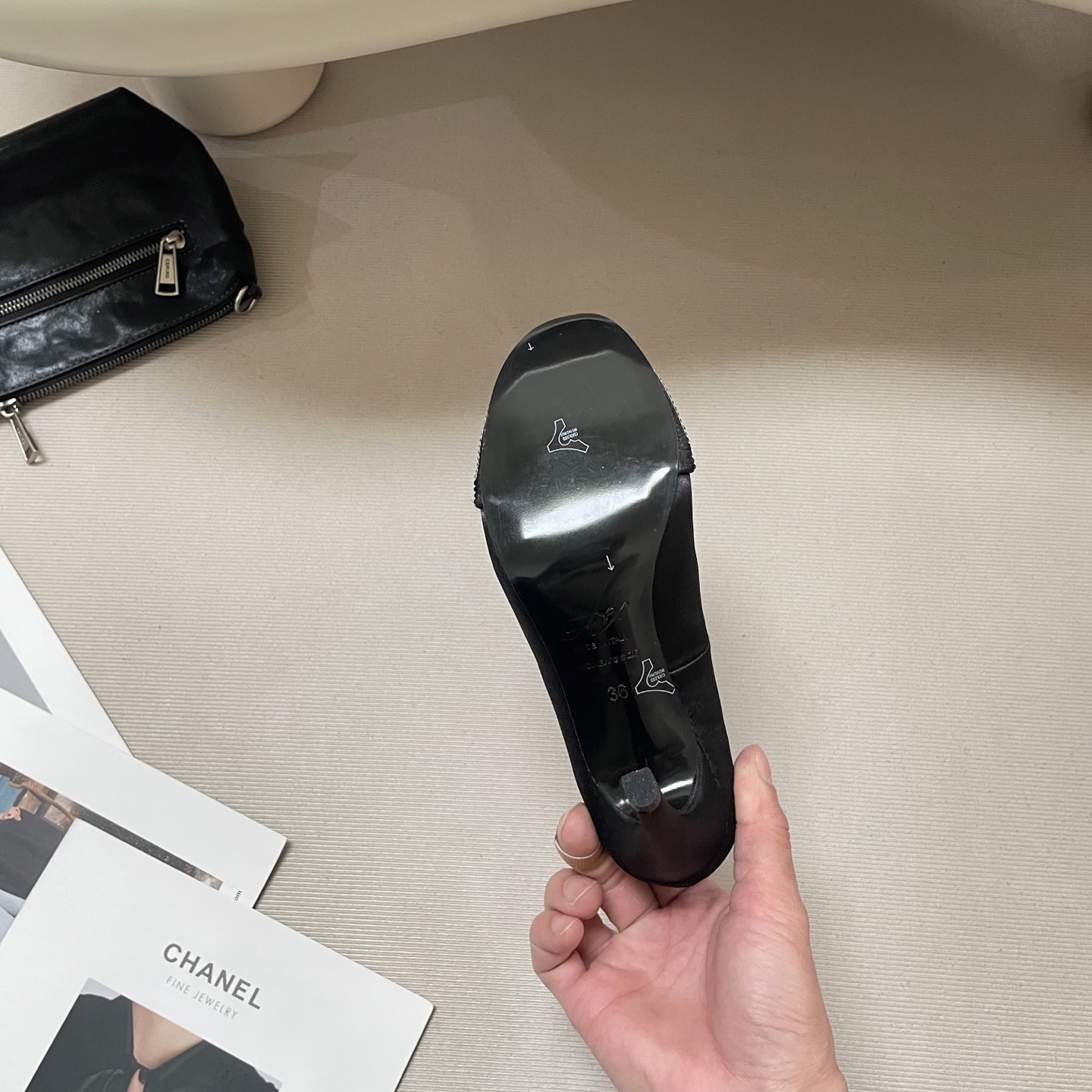 A0OG  $55.88  SIZE 34-40 8.5cm high heels gallery