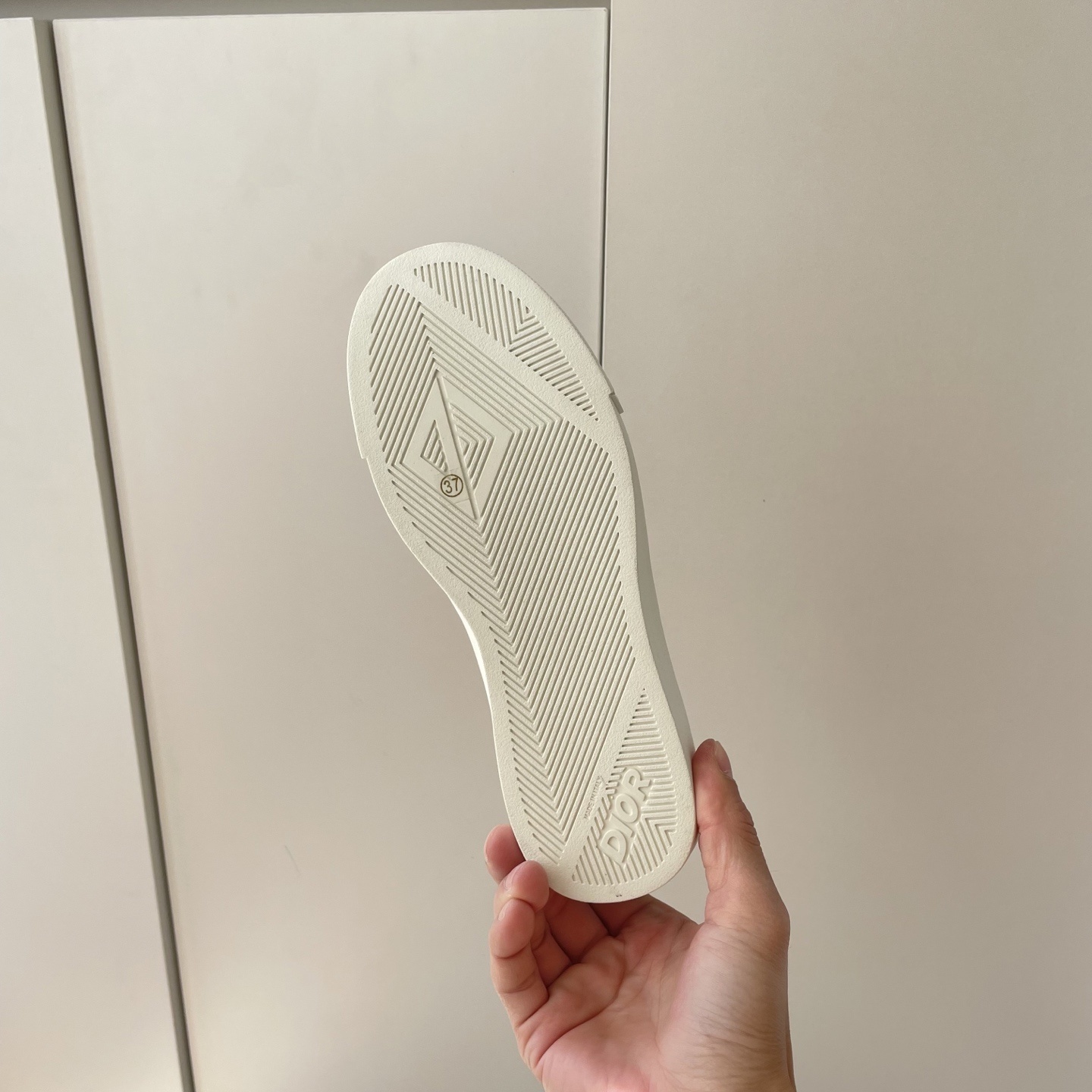 A0OK  $58.88  SIZE 35-45 gallery