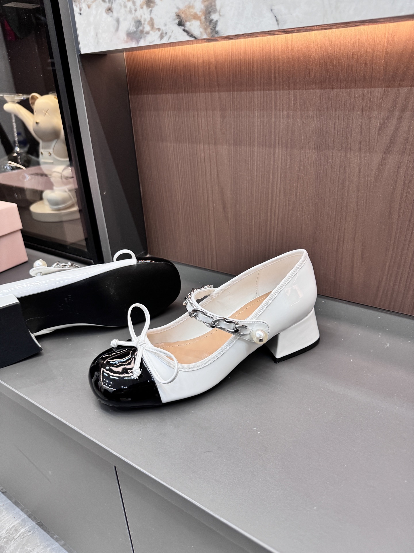 A0OR  $53.88  SIZE 35-40    4.5cm high heels gallery