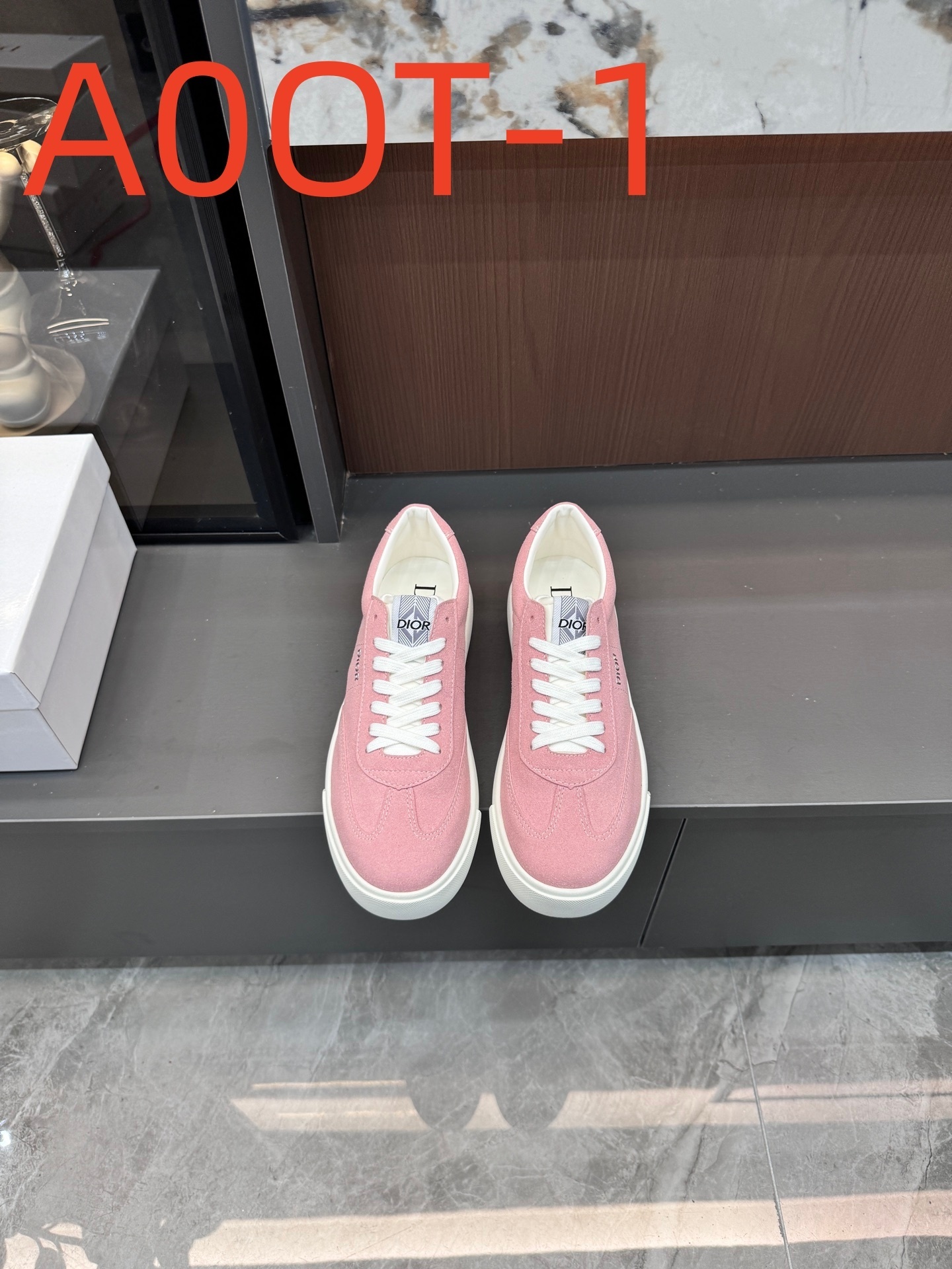 A0OT  $53.88  SIZE 35-45 gallery