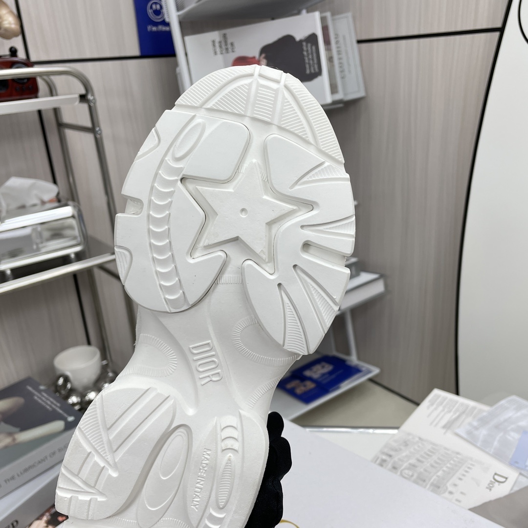 A0OV  $59.88  SIZE 35-40 gallery