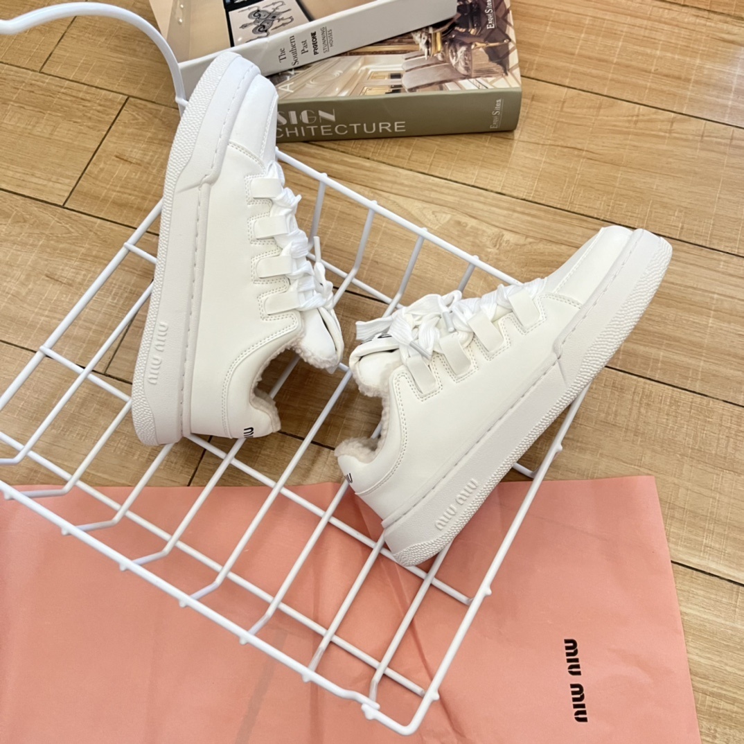 A0OW   $53.88  SIZE 35-40 gallery