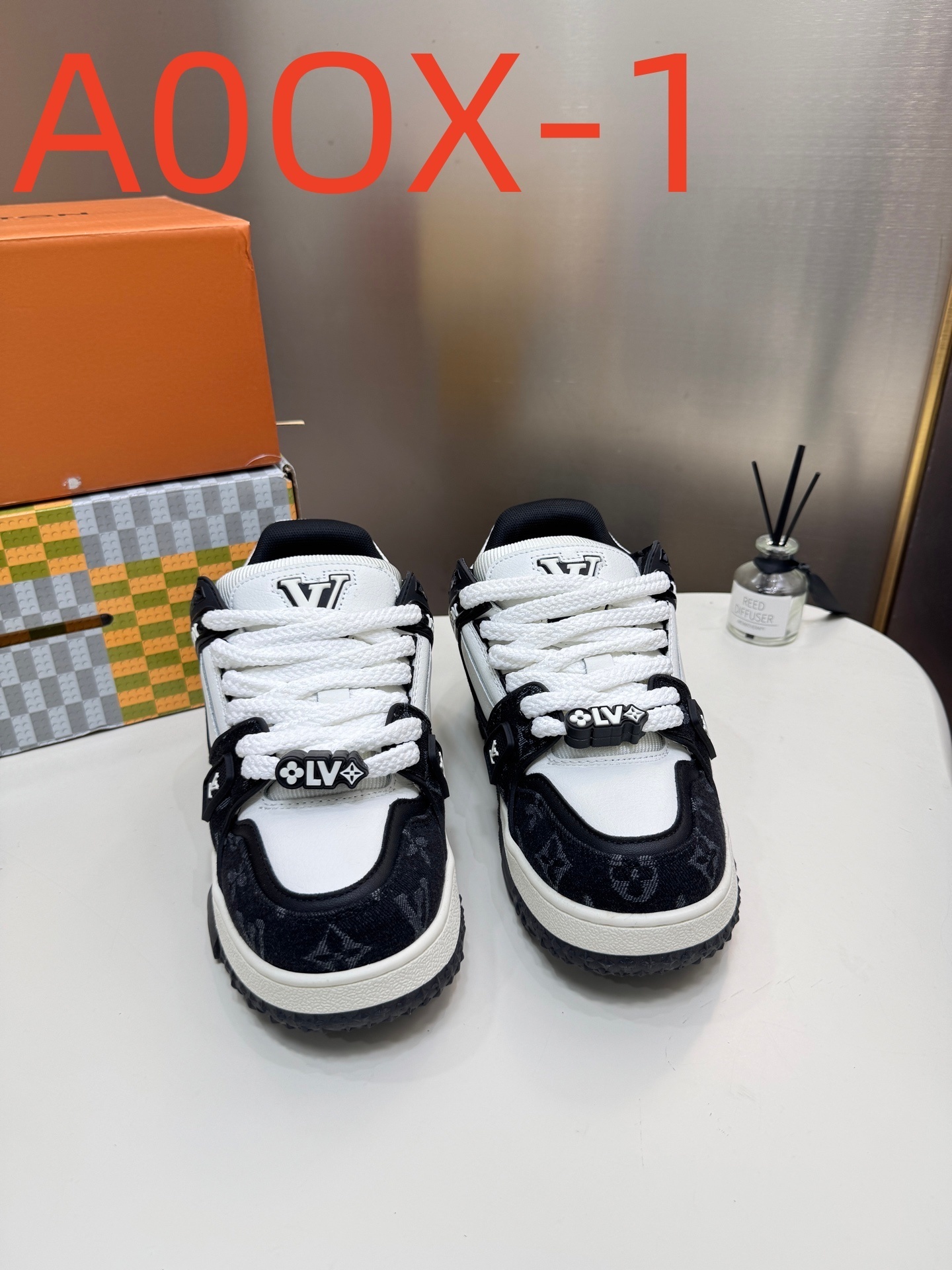 A0OX  $58.88  SIZE 35-45 gallery