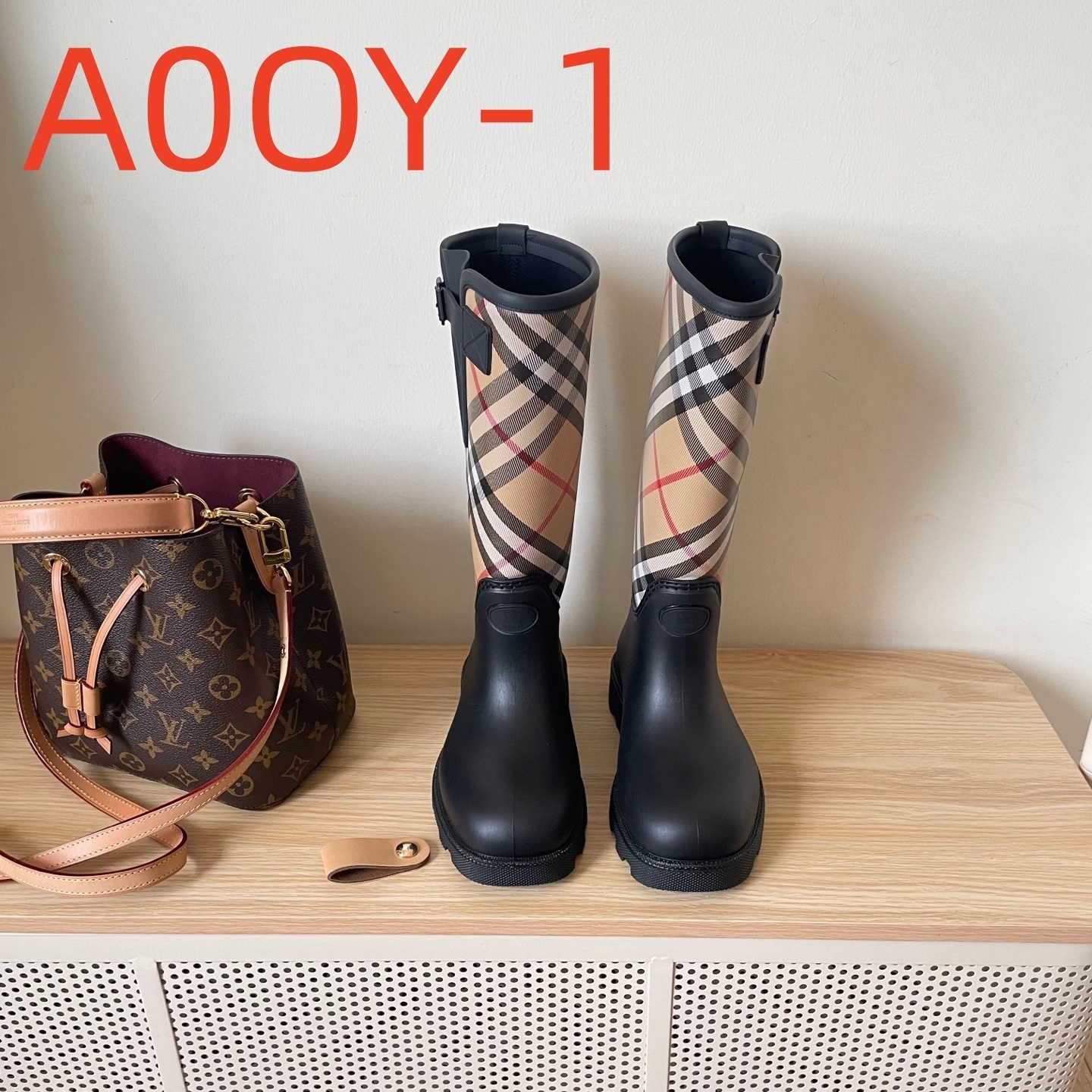 A0OY  $59.88  SIZE 35-40 gallery