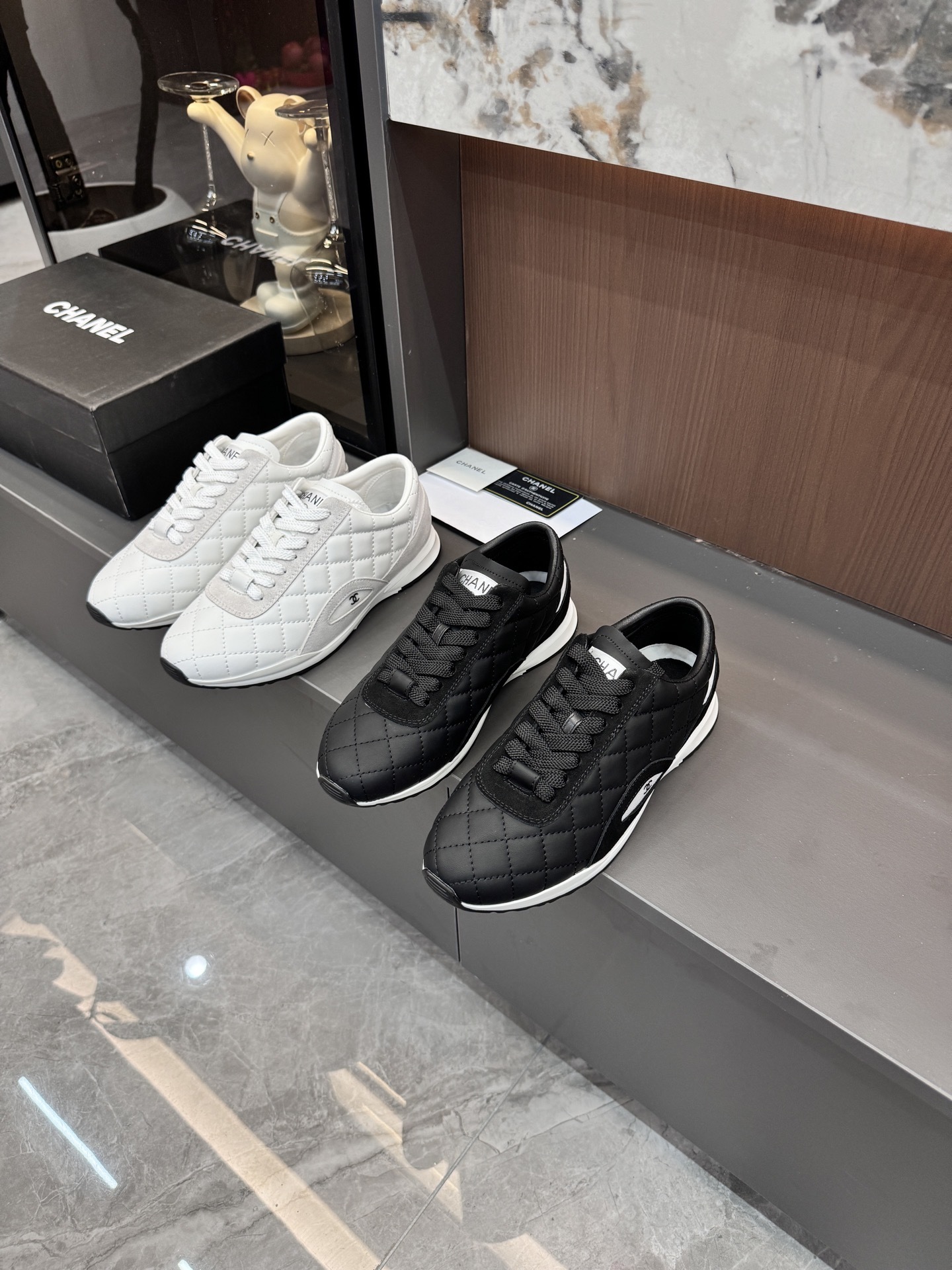 A0OZ  $55.88  SIZE 35-41 gallery