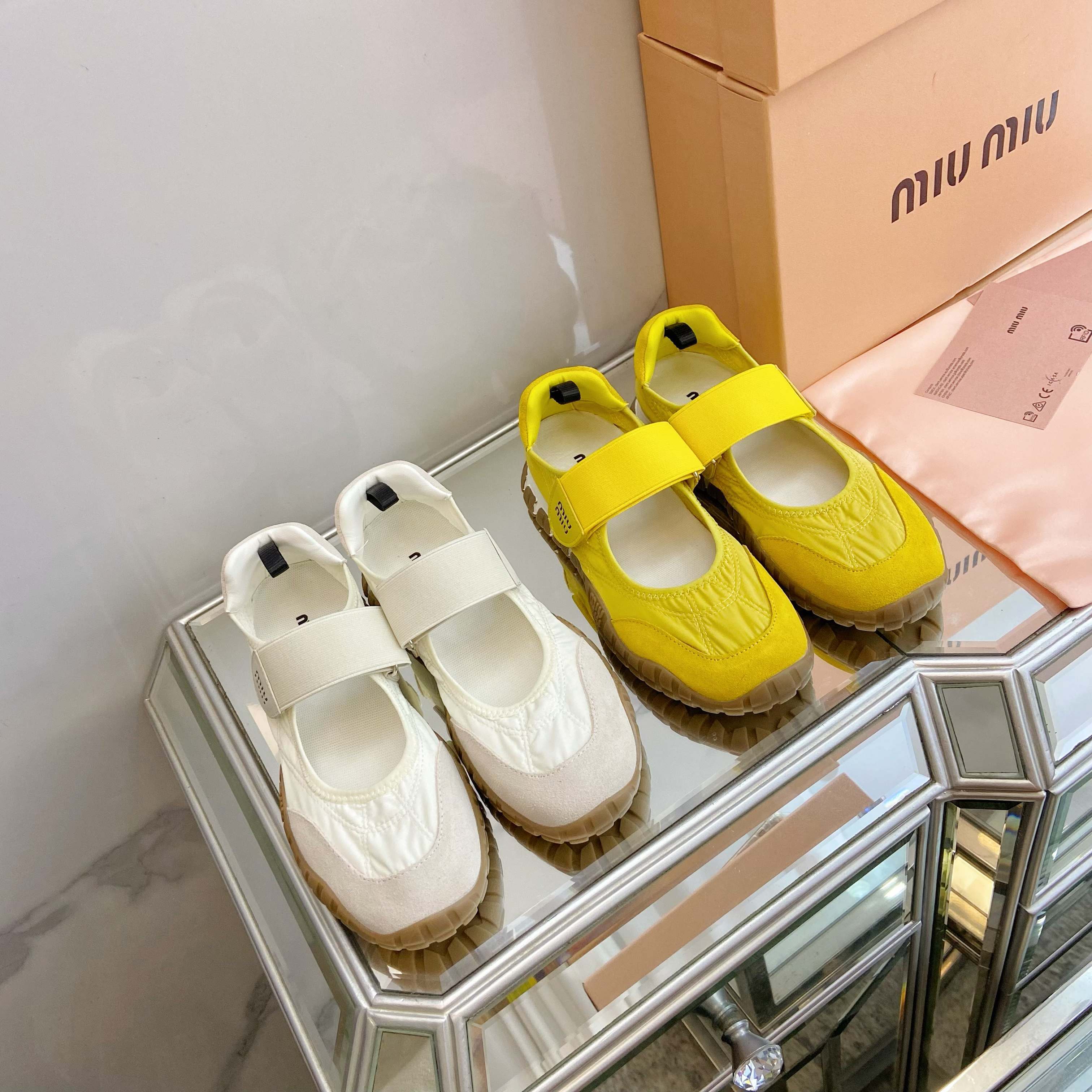 A0PA  $55.88  SIZE 35-40 gallery