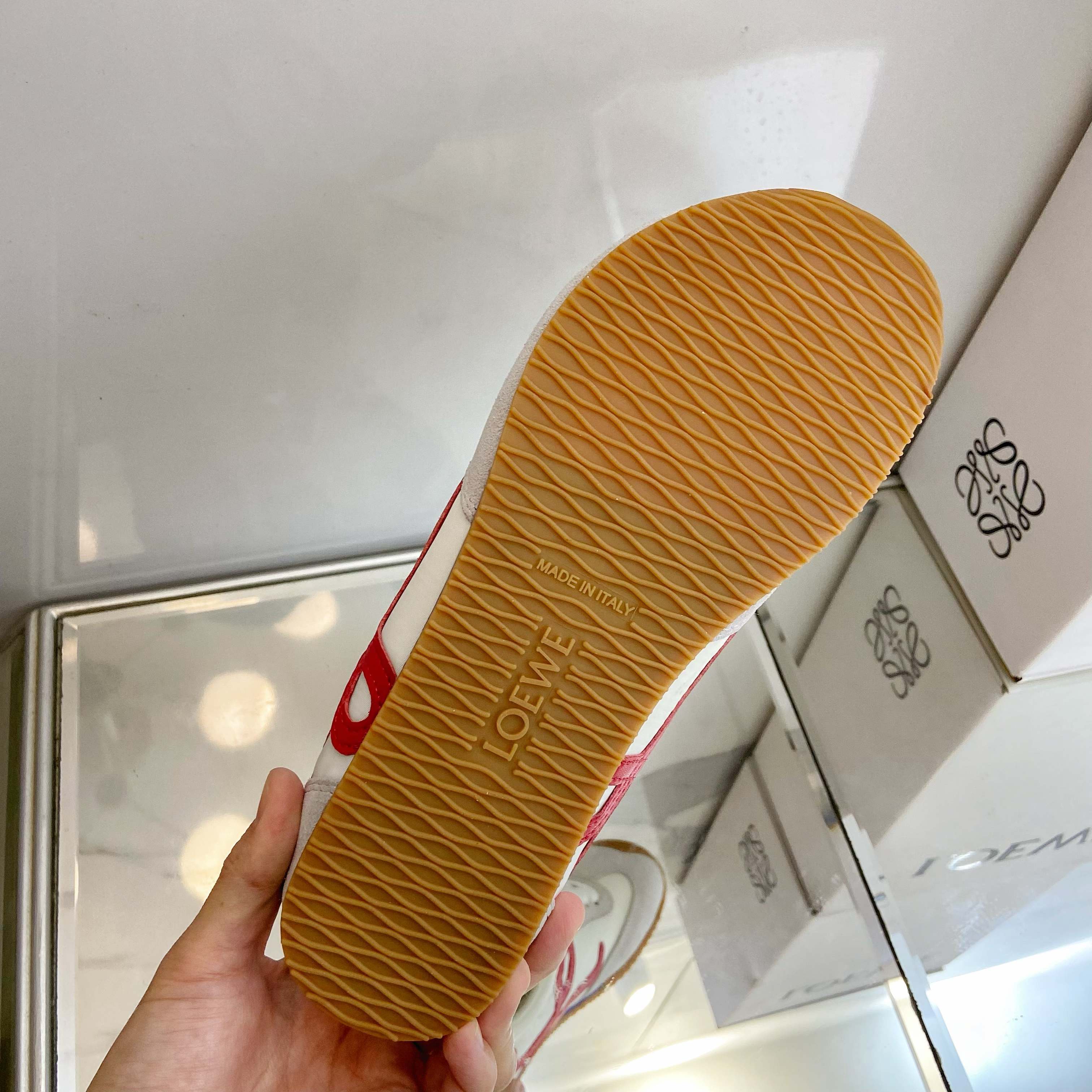 A0PI  $60.88  SIZE 35-40 gallery